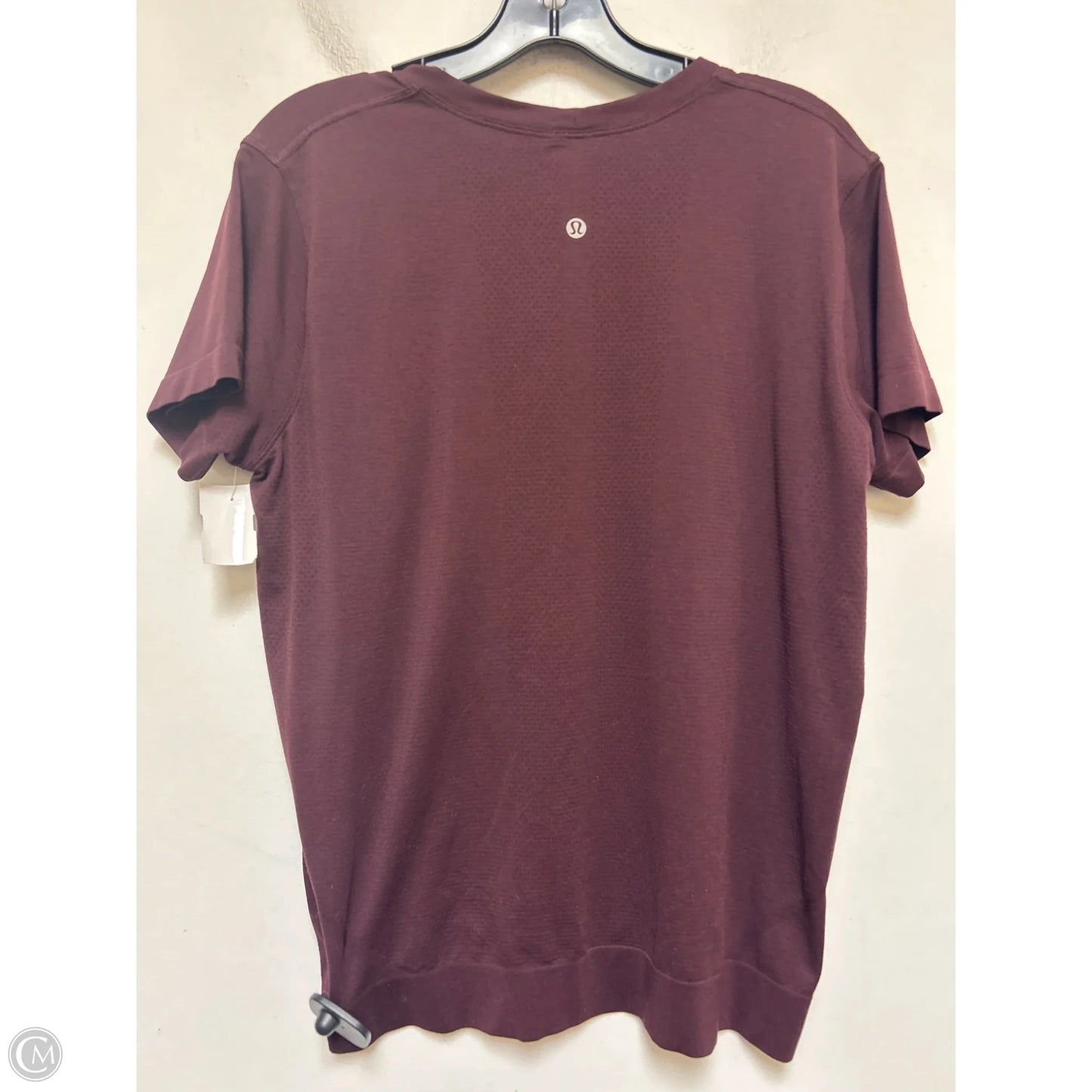 Athletic Top Short Sleeve By Lululemon In Maroon, Size: M