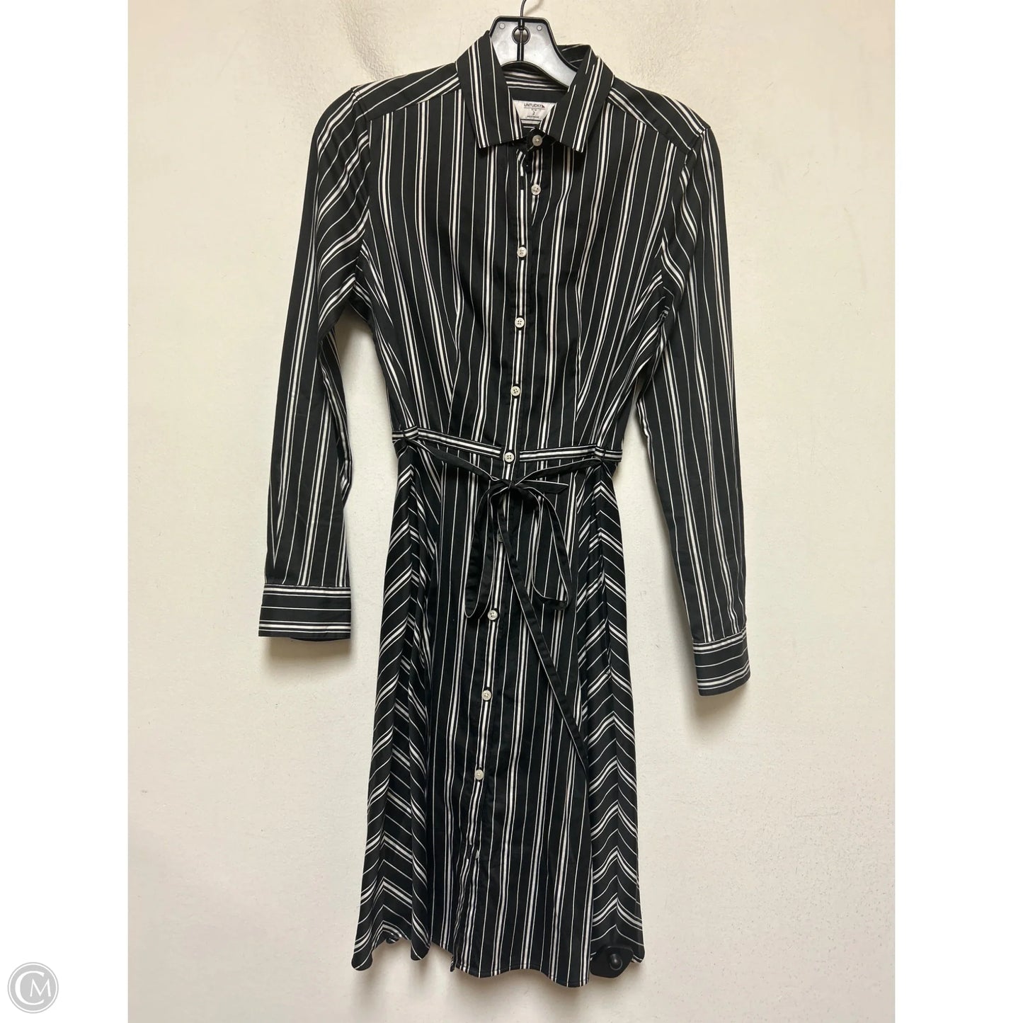 Dress Casual Short By Clothes Mentor In Striped Pattern, Size: Xs