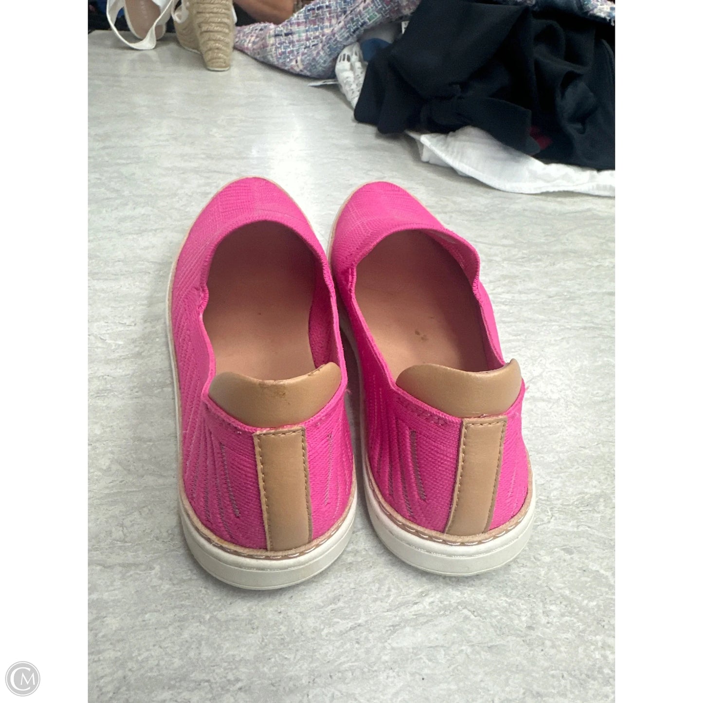 Shoes Designer By Ugg In Pink, Size: 8.5