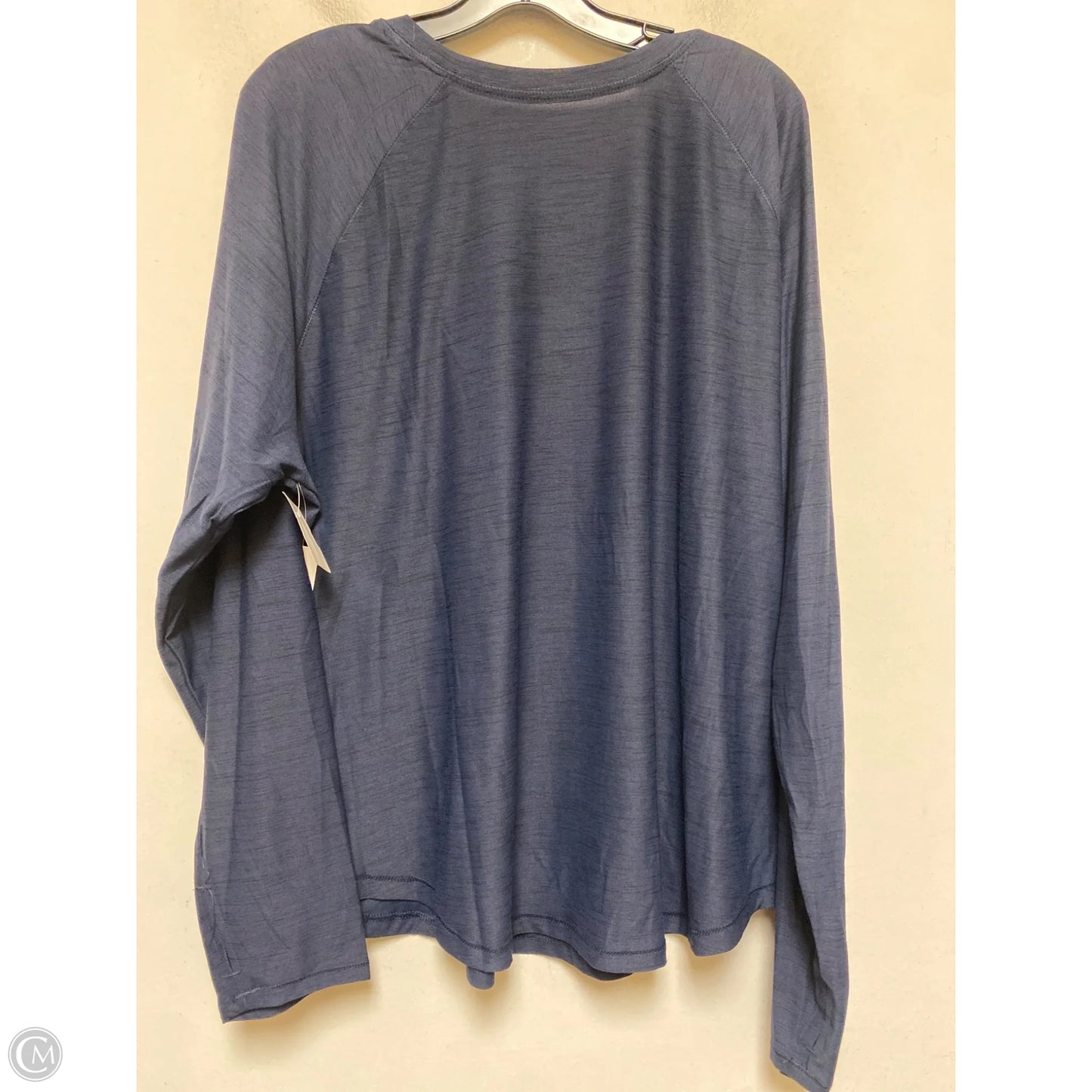 Athletic Top Long Sleeve Crewneck By Old Navy In Blue, Size: Xxl