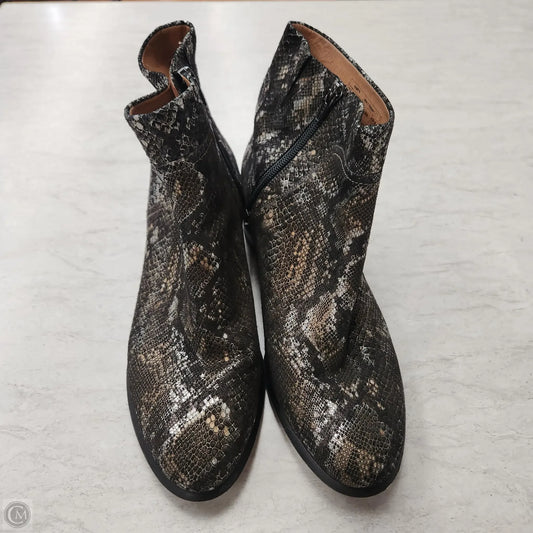 Boots Ankle Heels By Vionic In Snakeskin Print, Size: 10