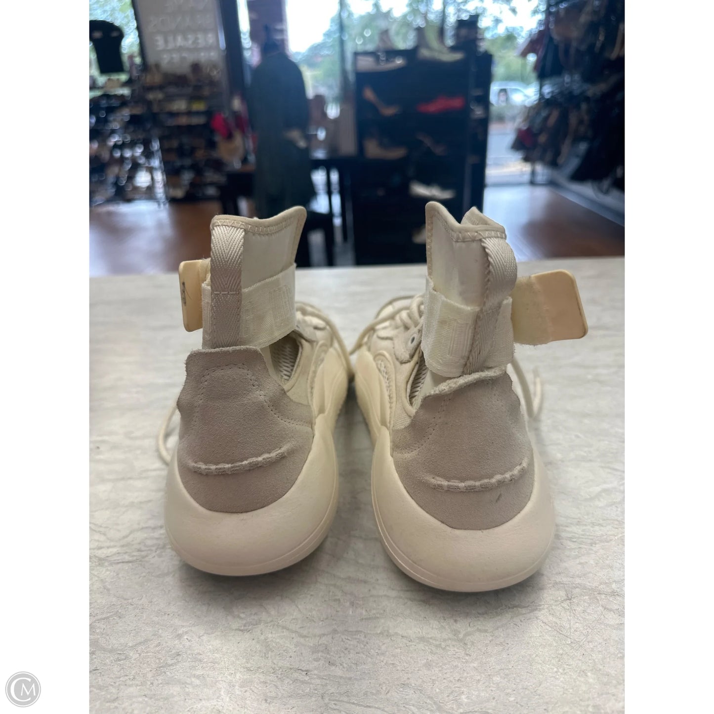 Shoes Designer By Ugg In Cream, Size: 7