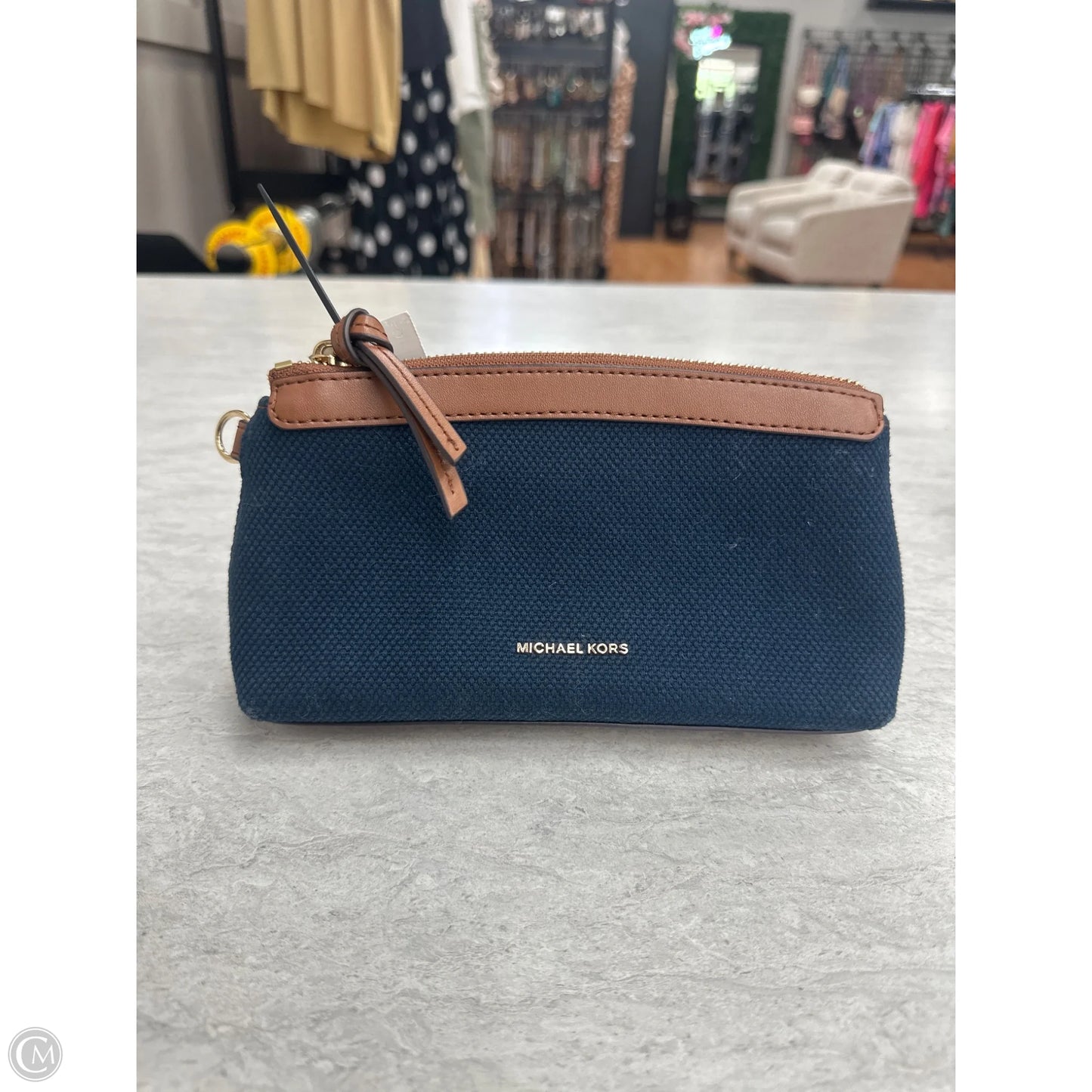 Clutch Designer By Michael Kors, Size: Small