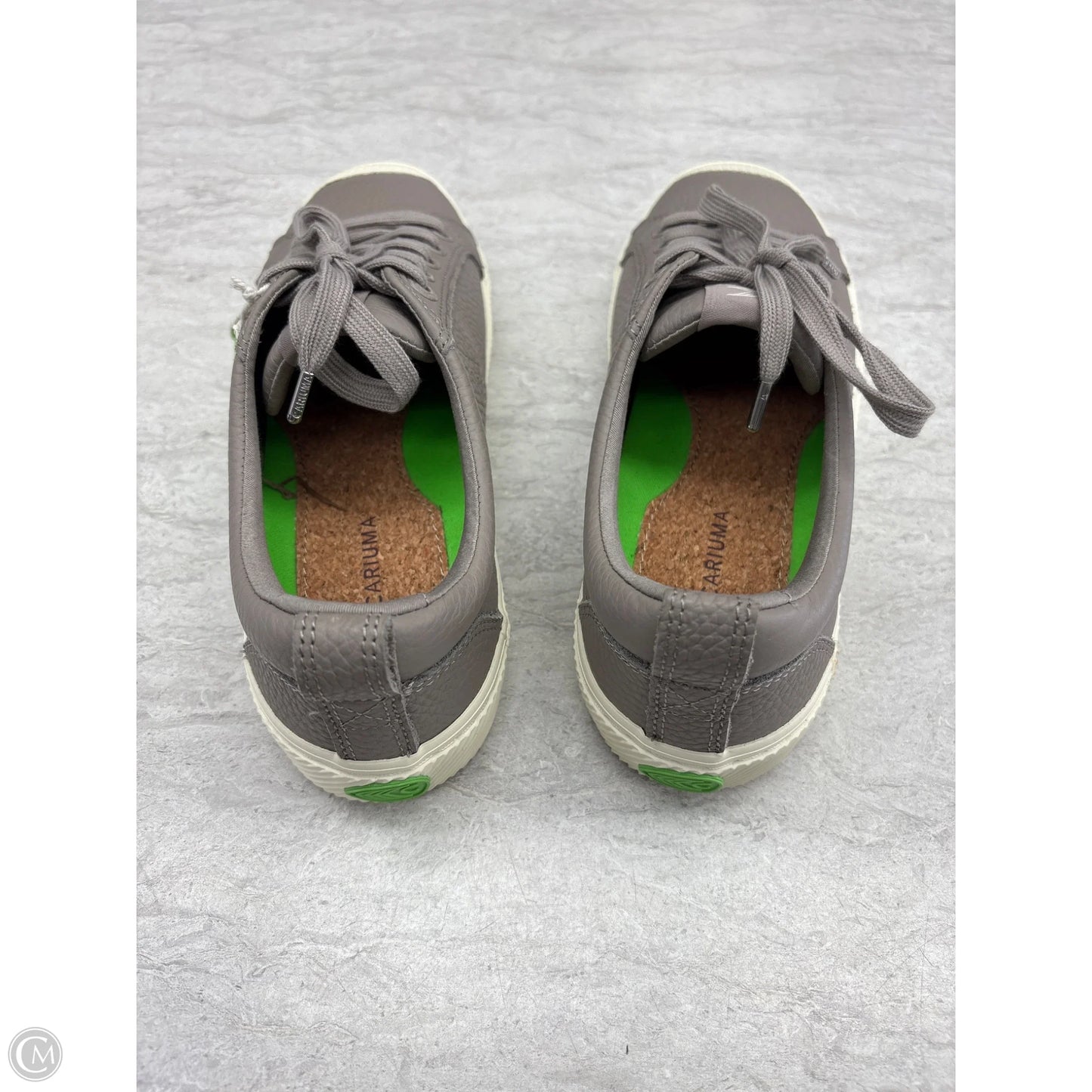 Shoes Sneakers By Cariuma In Grey, Size: 9