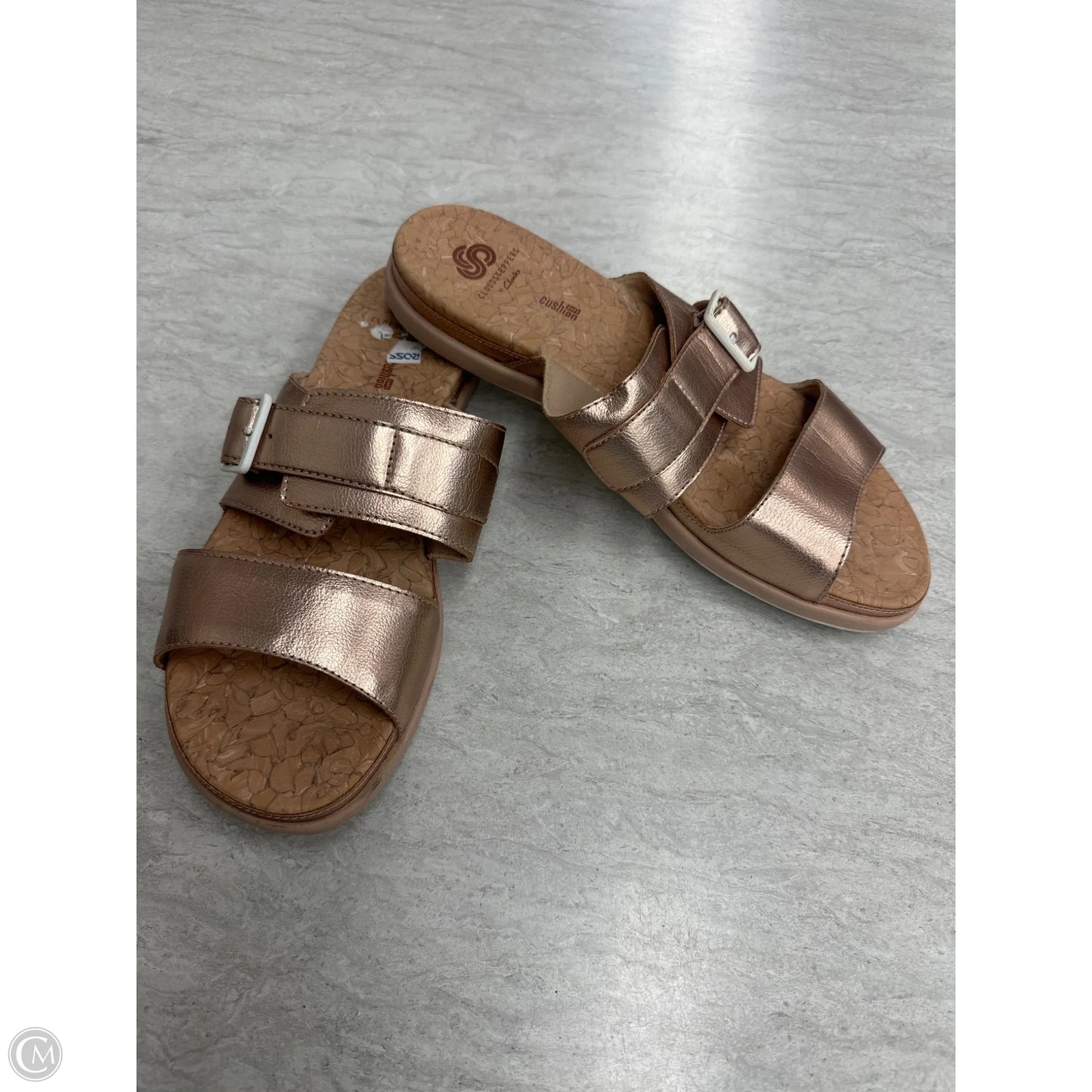 Sandals Flats By Clarks In Rose Gold, Size: 10