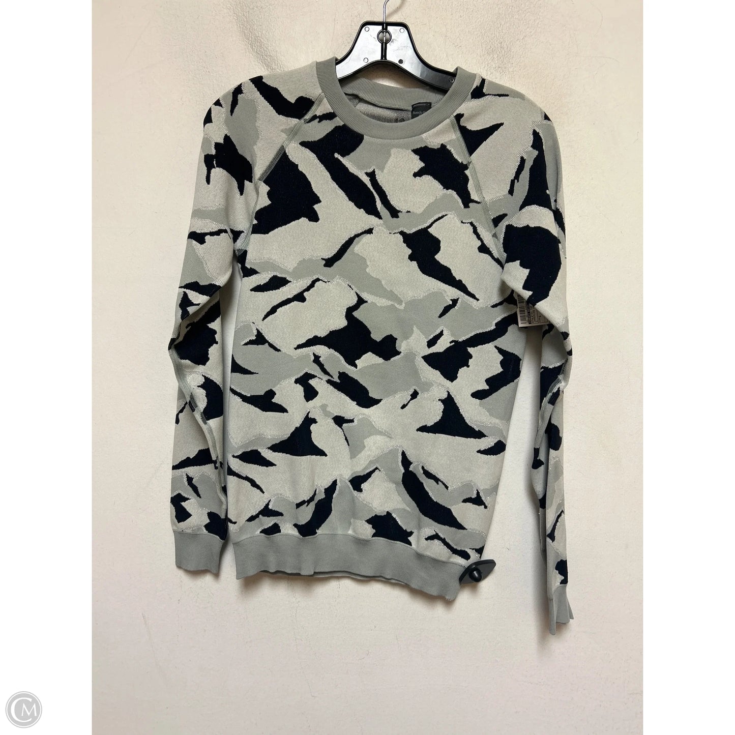 Athletic Top Long Sleeve Crewneck By Sweaty Betty In Camouflage Print, Size: S