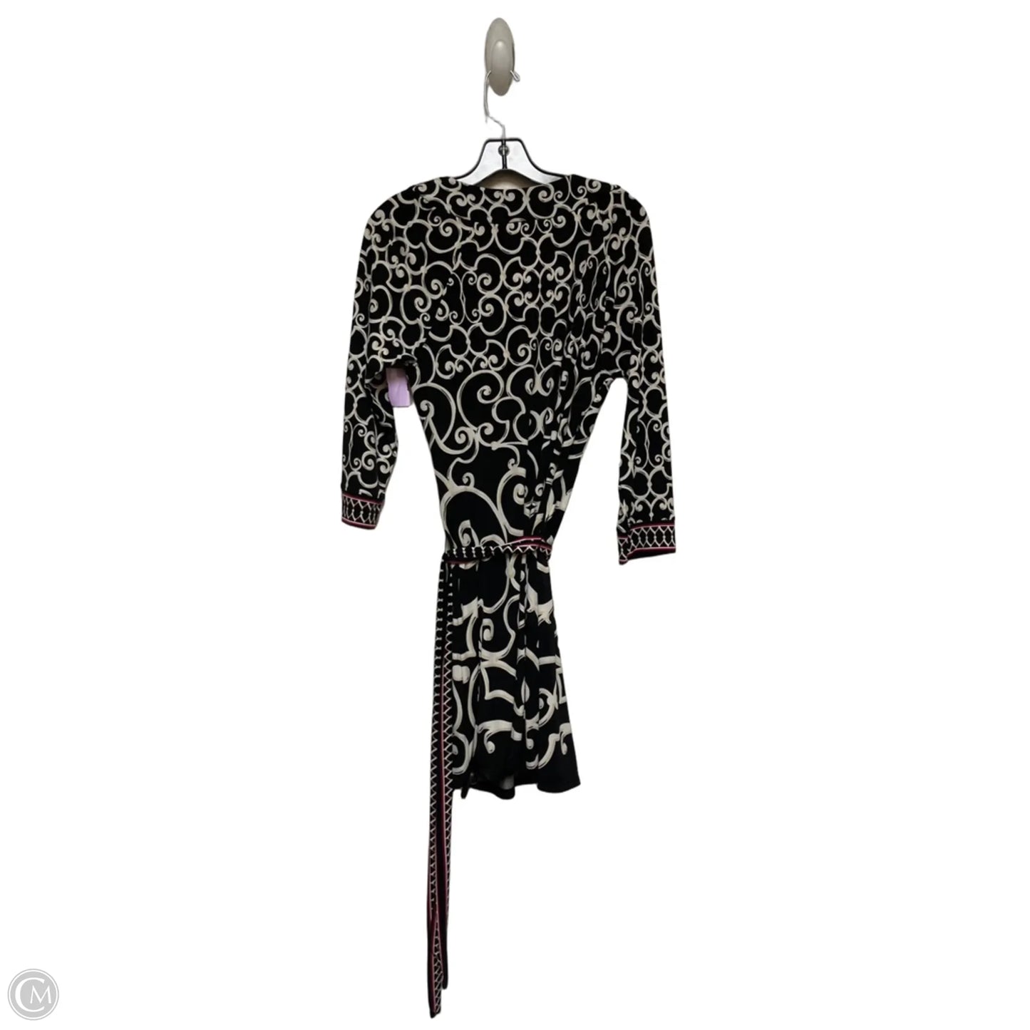 Dress Casual Short By White House Black Market In Black & White, Size: L
