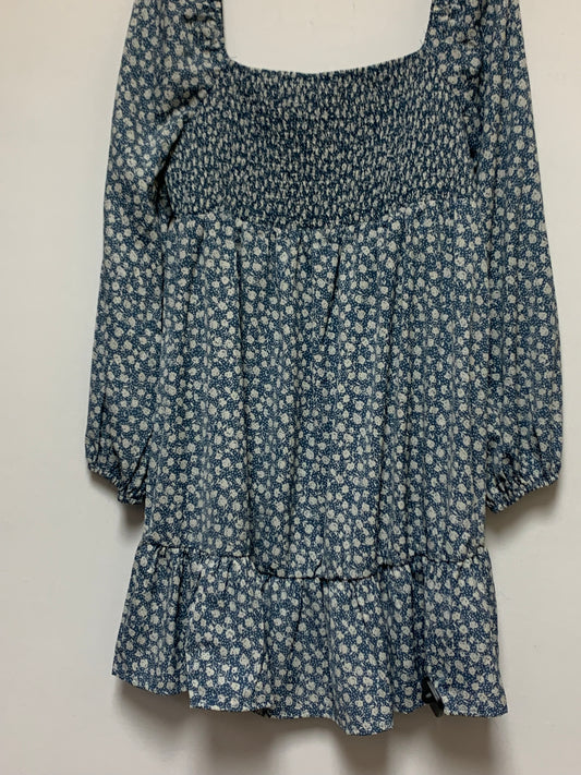 Dress Casual Short By Shein  Size: L
