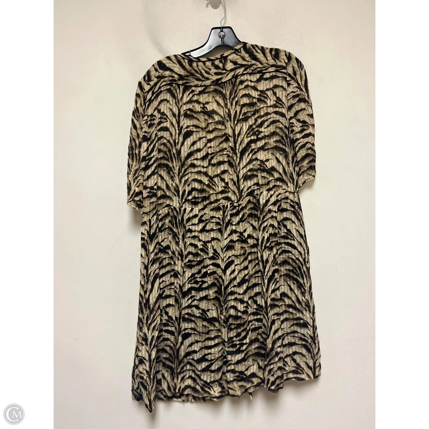 Dress Casual Short By Clothes Mentor In Animal Print, Size: L