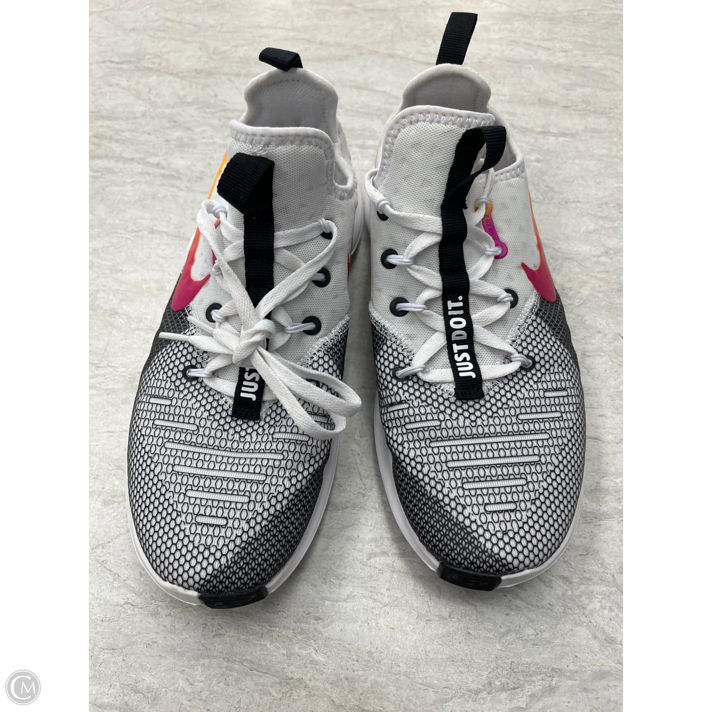 Shoes Athletic By Nike In Black & White, Size: 7.5