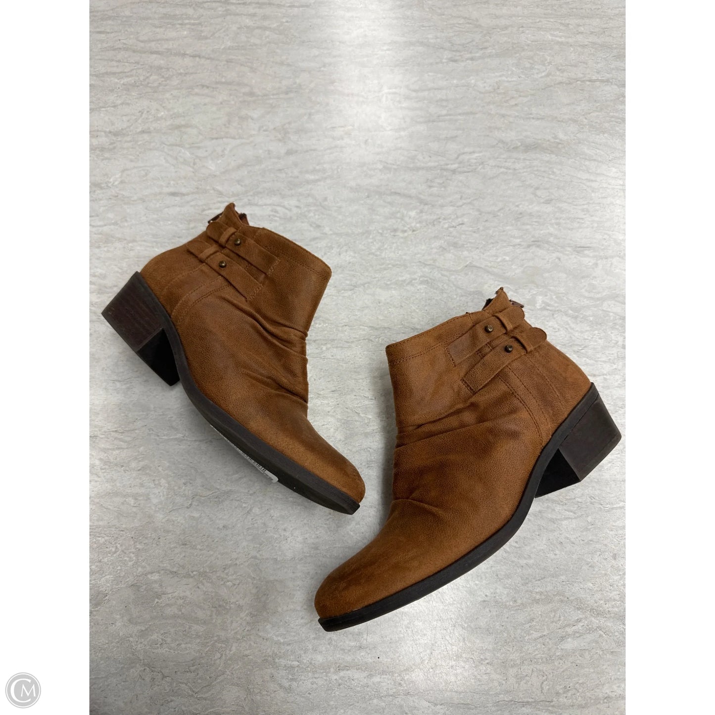 Boots Ankle Flats By Clothes Mentor In Brown, Size: 7