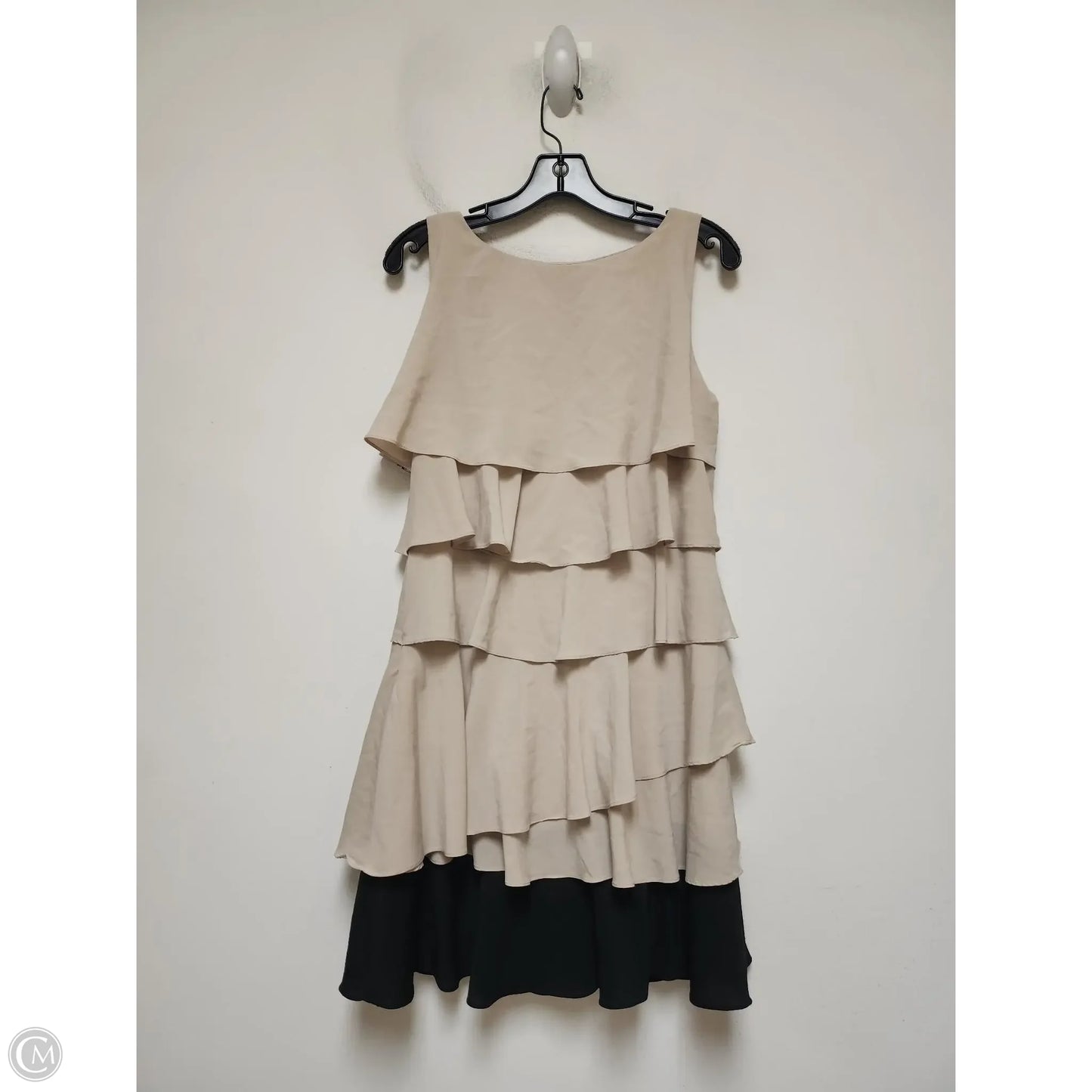 Dress Casual Short By Calvin Klein In Tan, Size: M