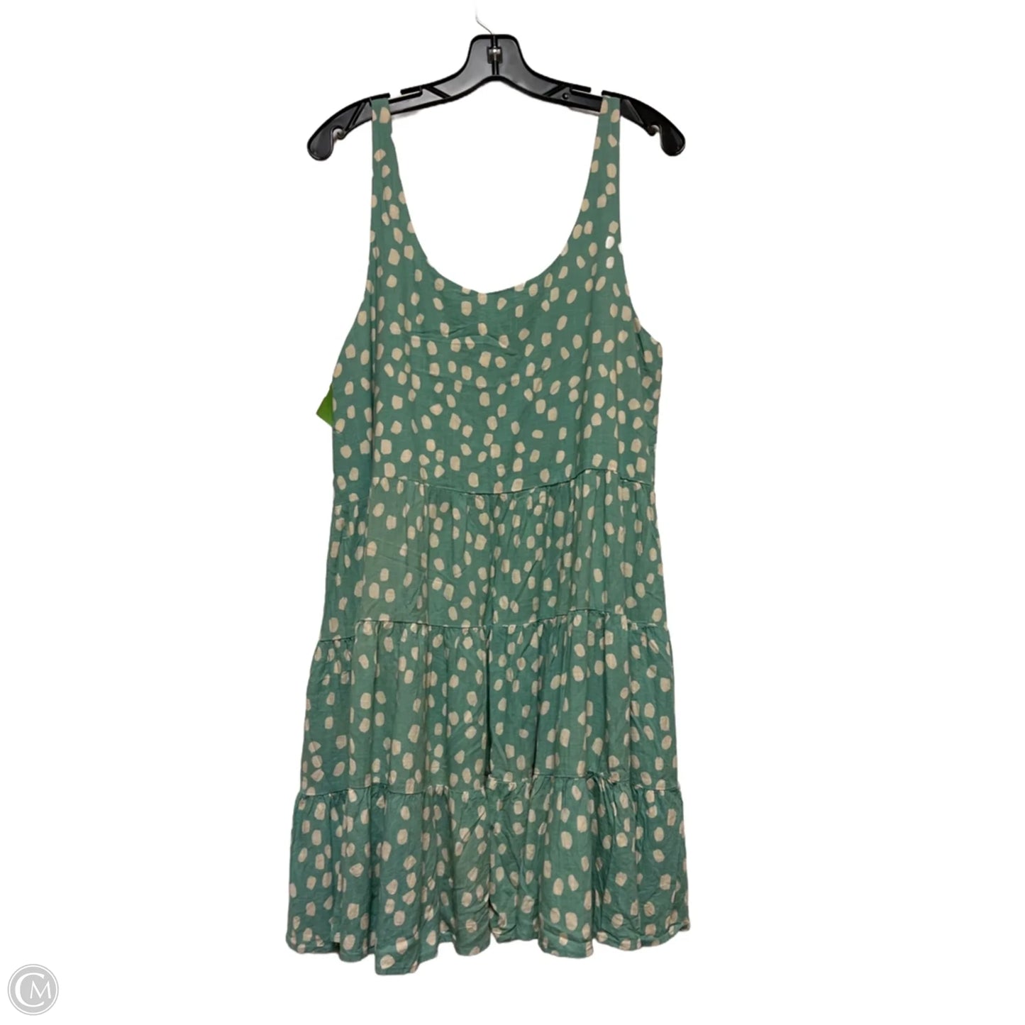Dress Casual Short By Clothes Mentor In Cream & Green, Size: L