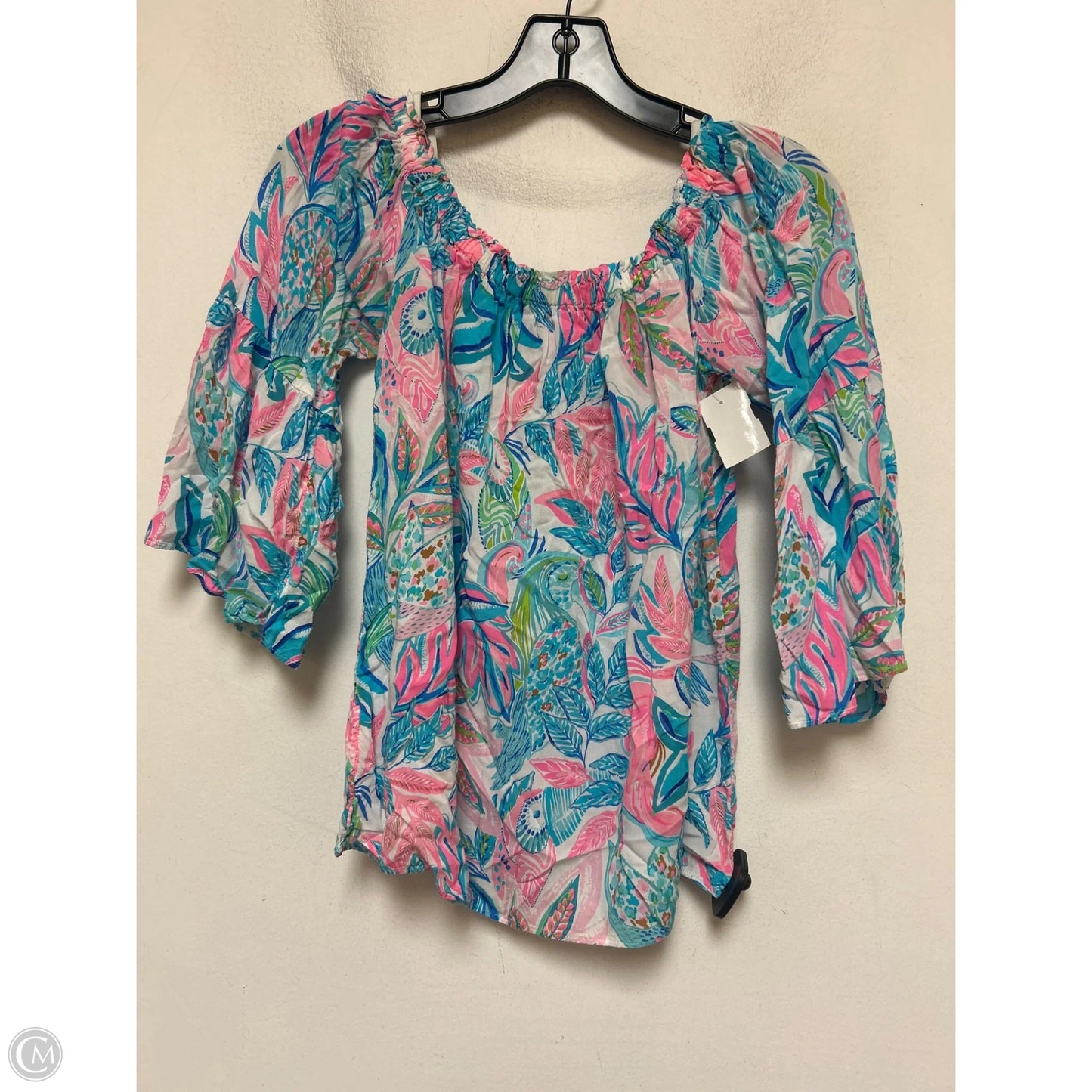 Top Long Sleeve Designer By Lilly Pulitzer In Tropical Print, Size: Xs