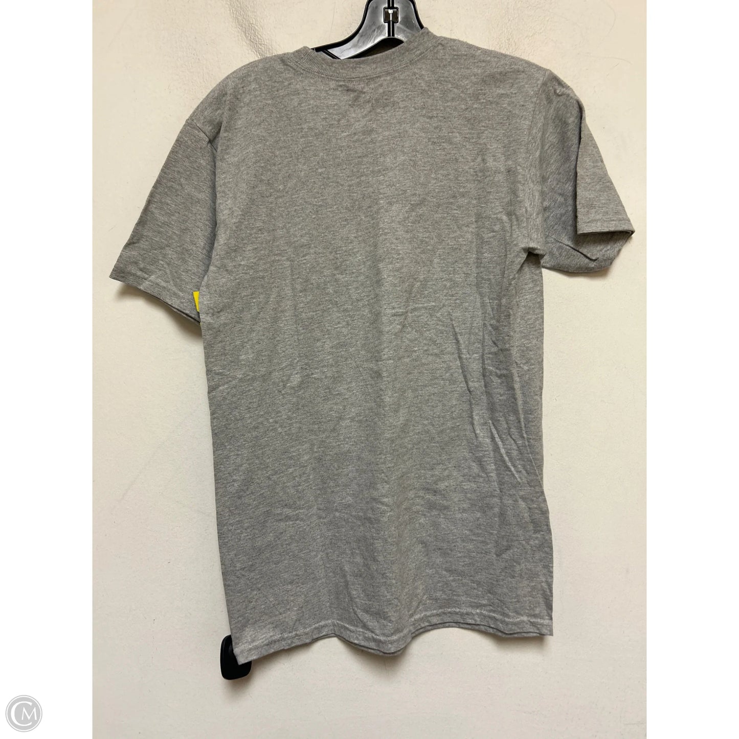 Top Short Sleeve Basic By Clothes Mentor In Grey, Size: S