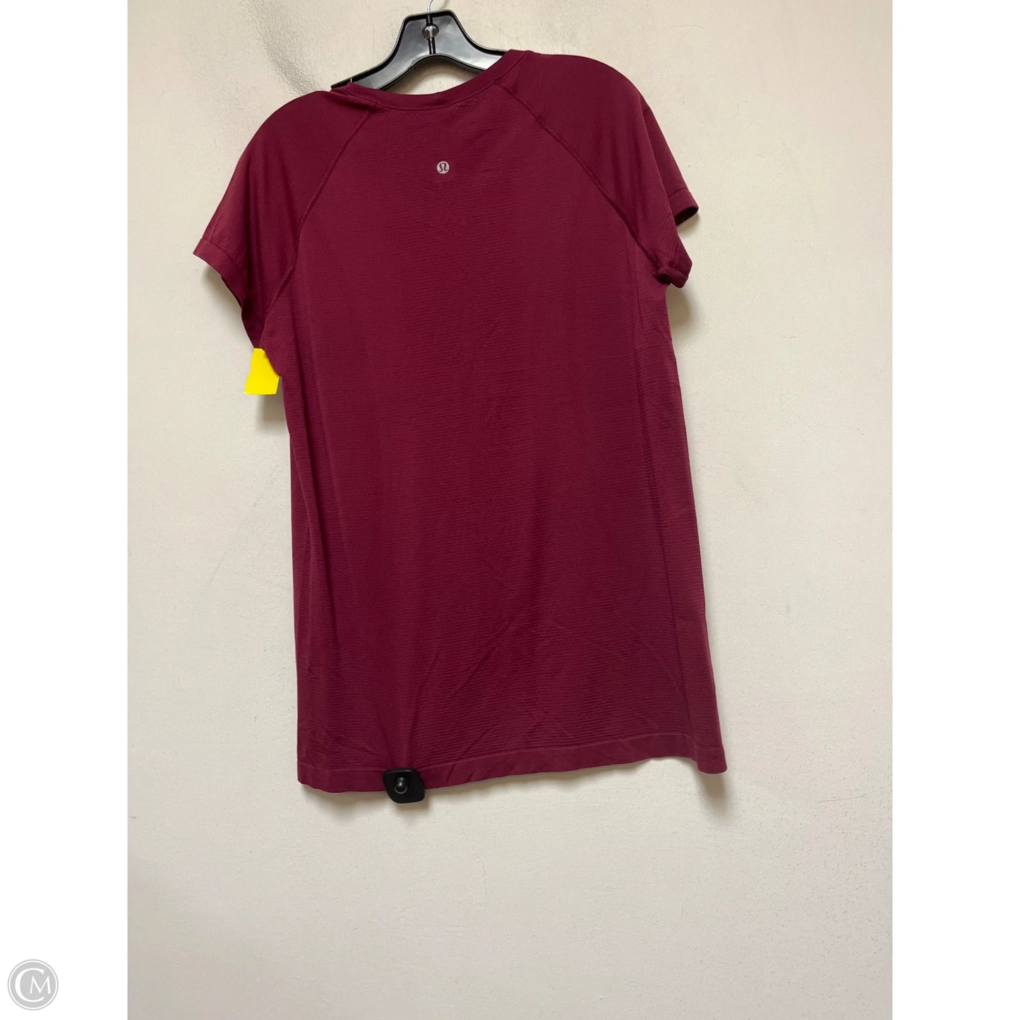 Athletic Top Short Sleeve By Lululemon In Maroon, Size: Xl
