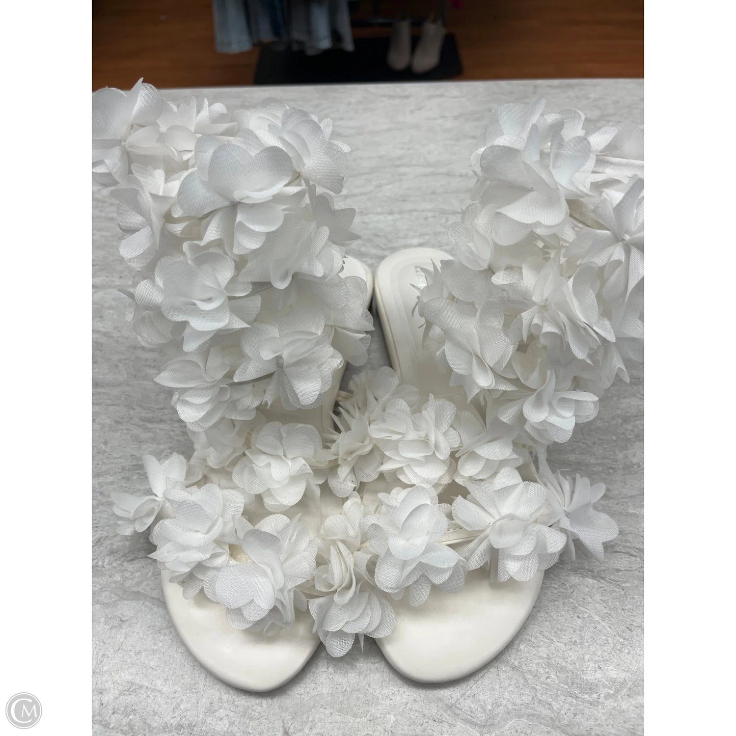 Sandals Flats By Azalea Wang In White, Size: 9