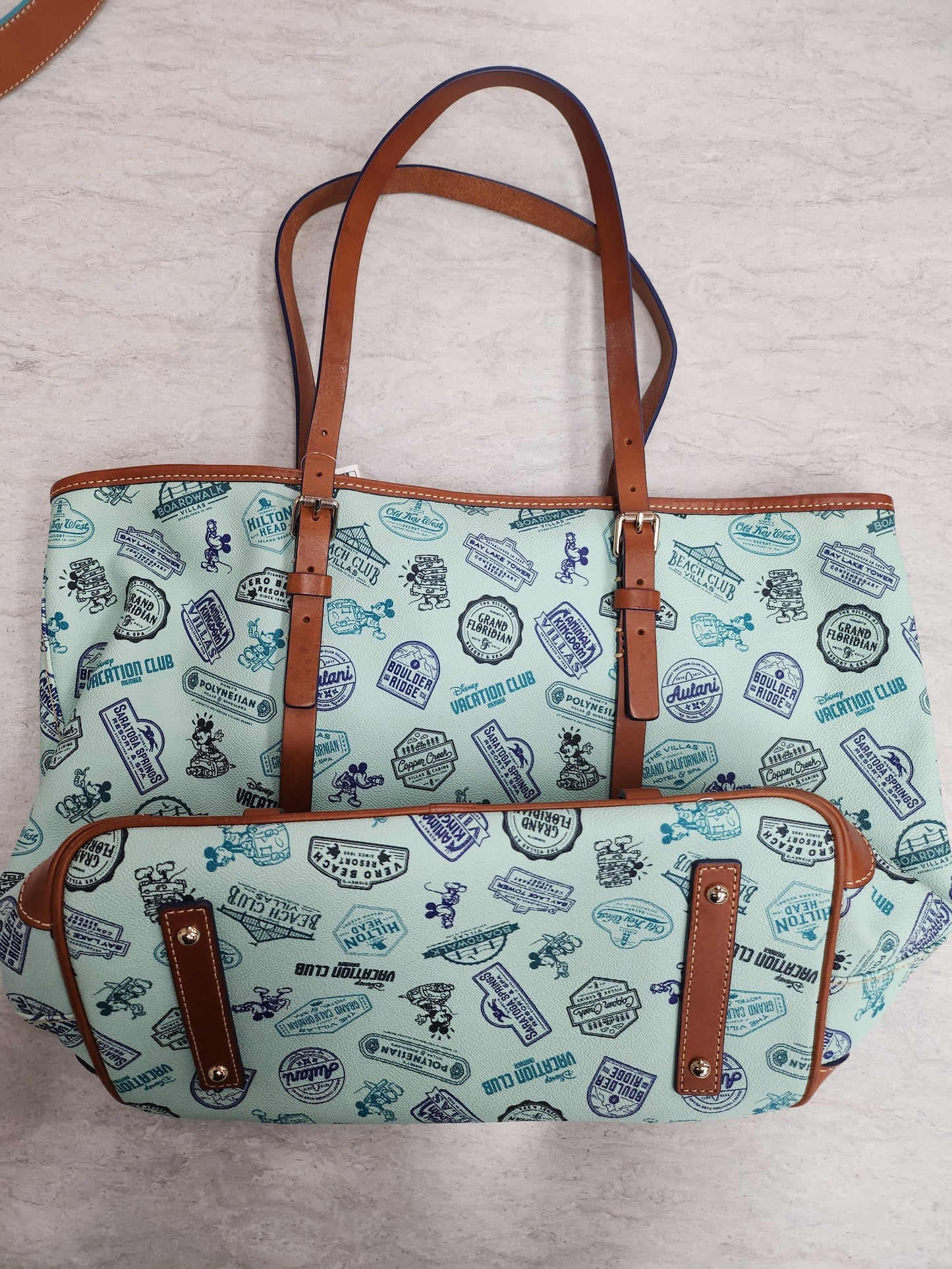 Handbag Designer By Dooney And Bourke Size: Large