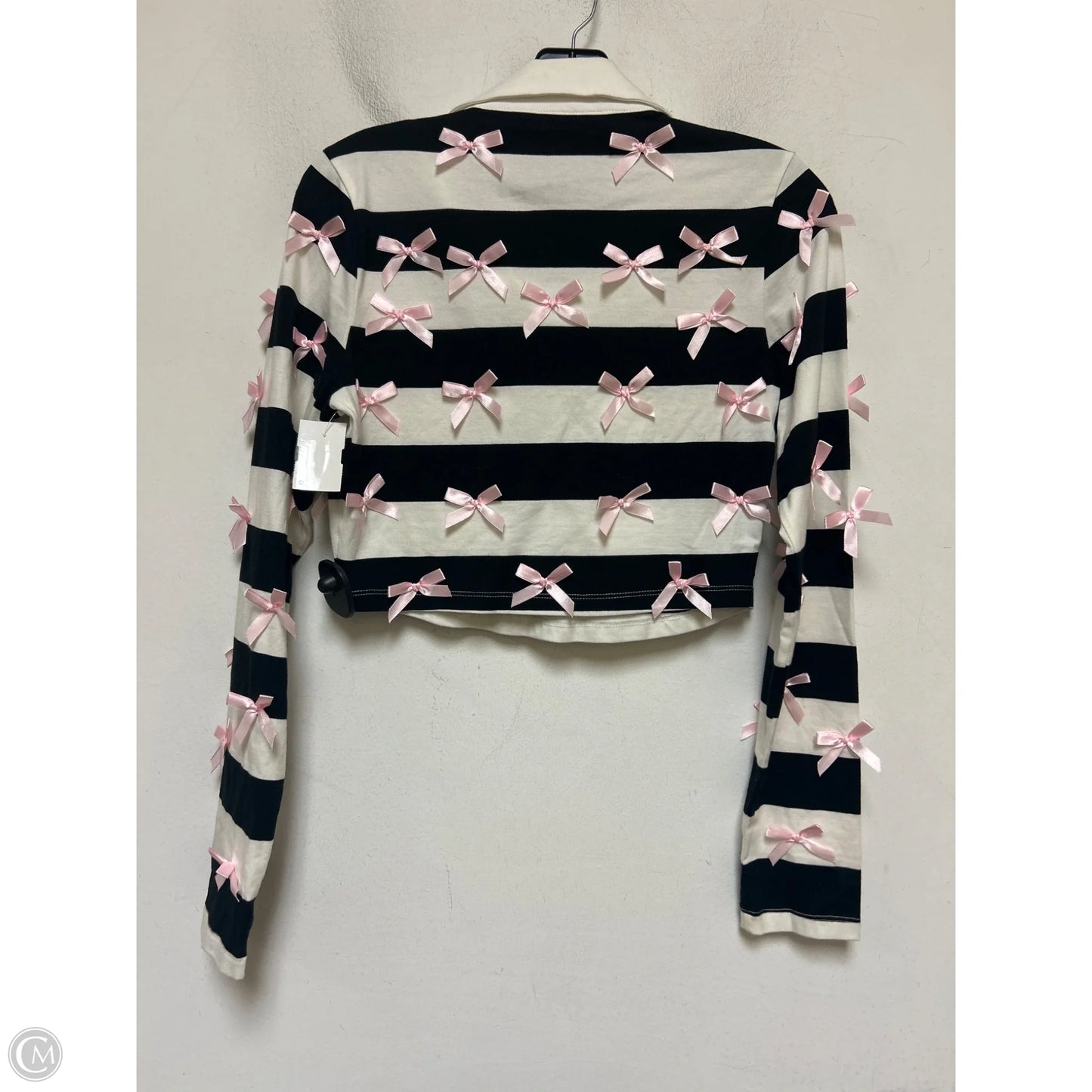 Top Long Sleeve By Akira In Striped Pattern, Size: L