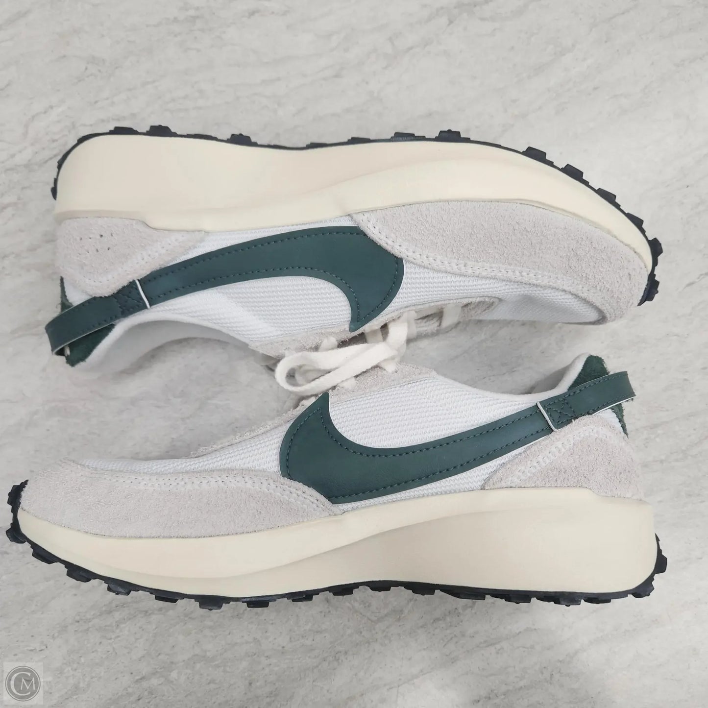 Shoes Athletic By Nike In Green & White, Size: 8.5