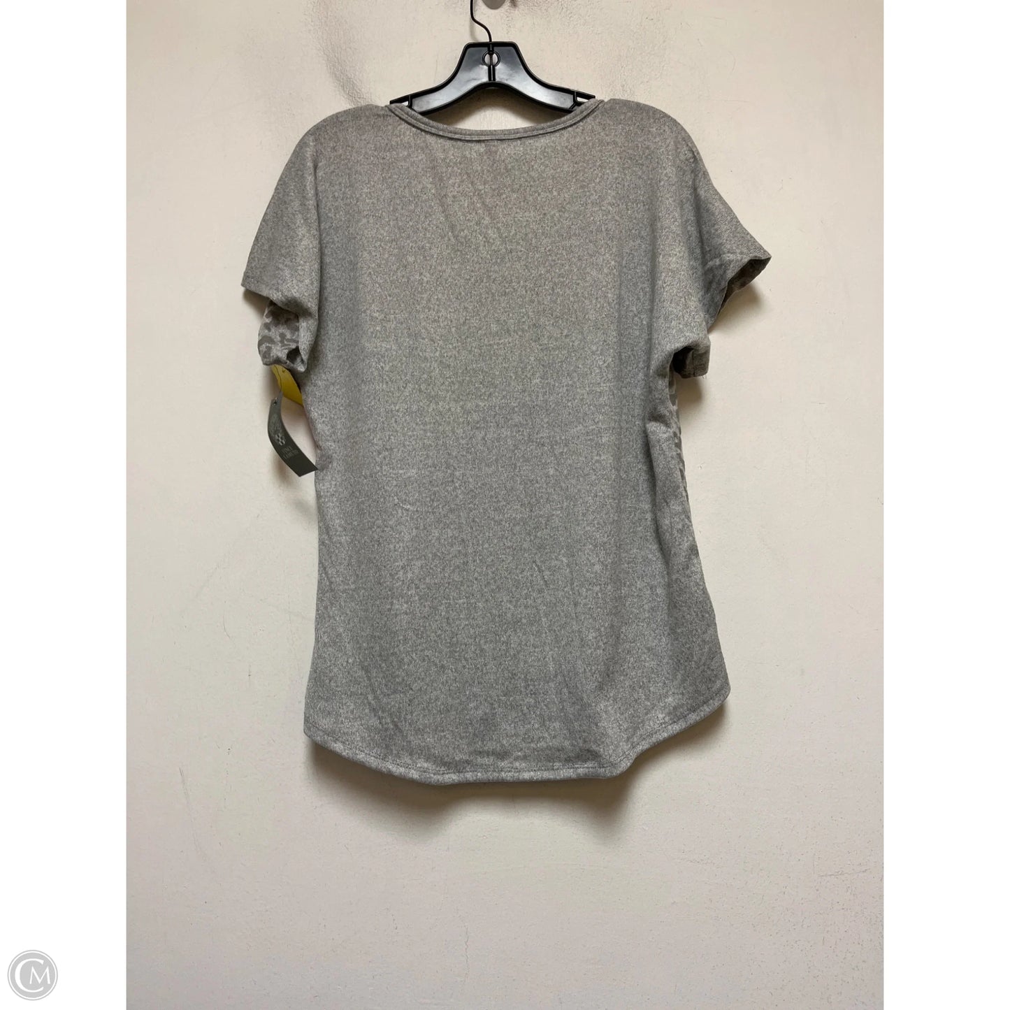 Top Short Sleeve Basic By Vince Camuto In Animal Print, Size: L