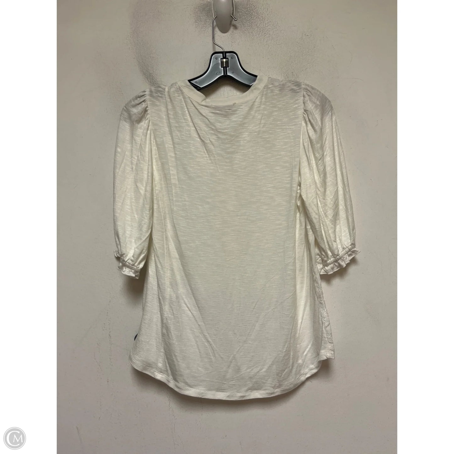 Top Short Sleeve By Democracy In White, Size: Xs