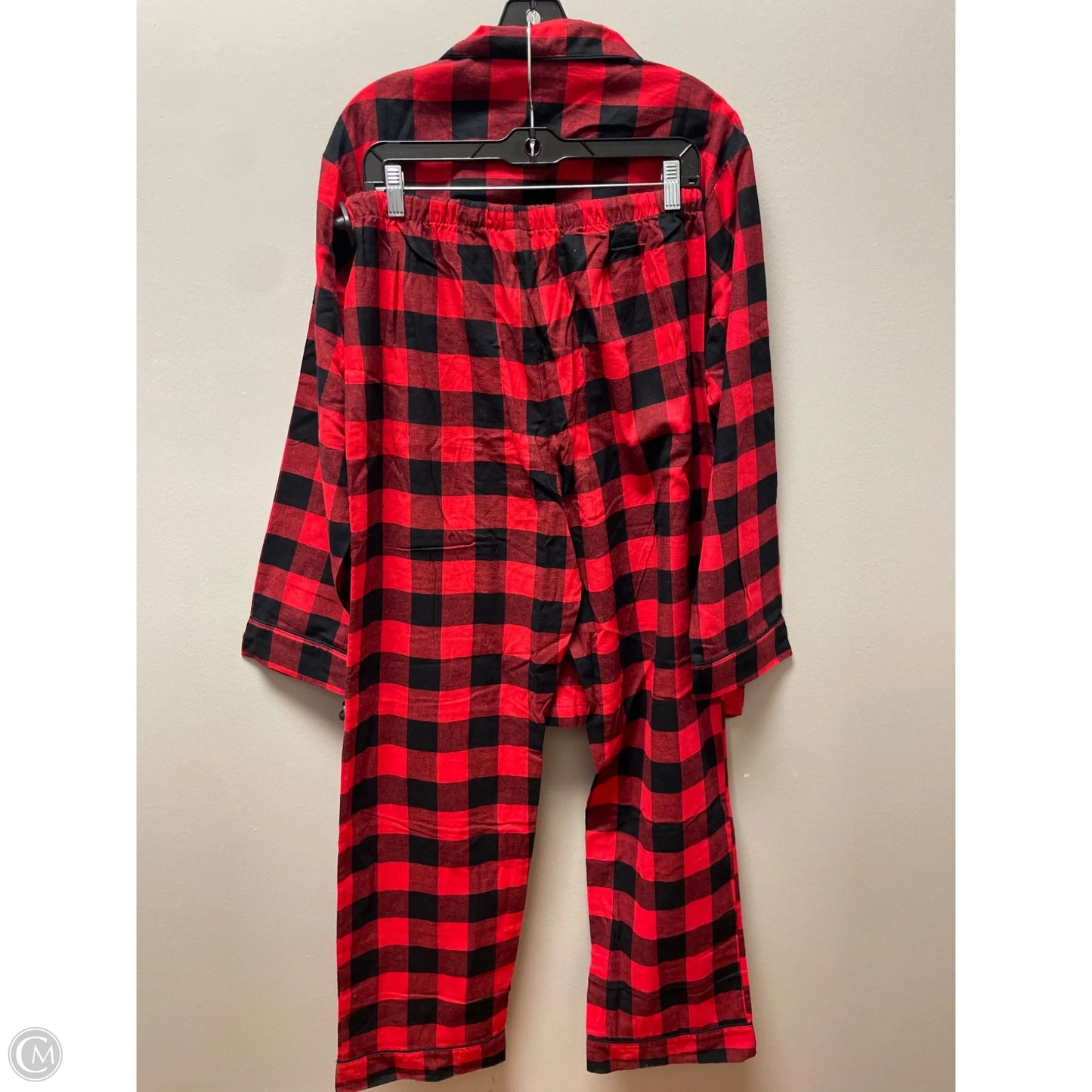 Pajamas 2pc By Clothes Mentor In Plaid Pattern, Size: M