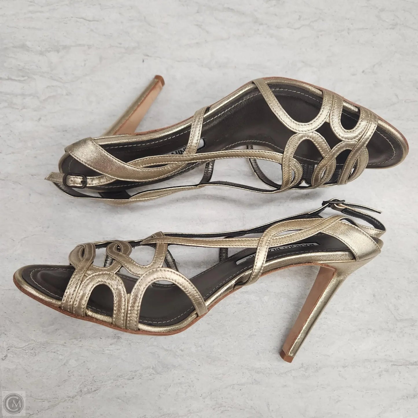 Shoes Luxury Designer By Manolo Blahnik In Gold, Size: 9.5