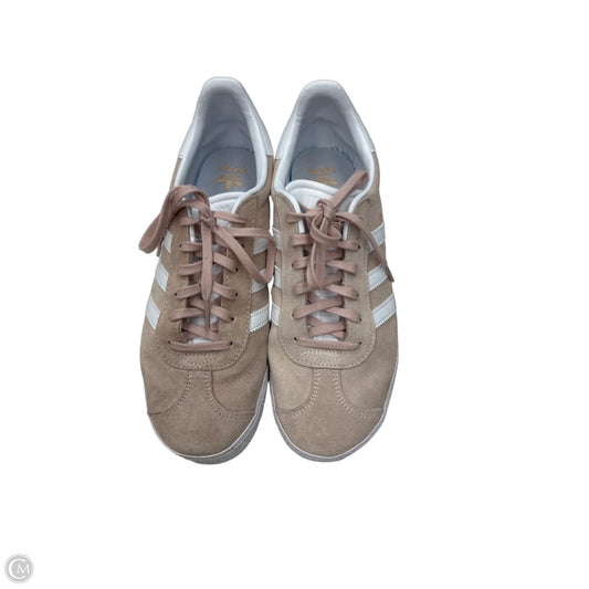 Shoes Sneakers By Adidas In Tan & White, Size: 7