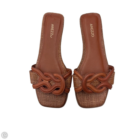 Sandals Flats By Clothes Mentor In Tan, Size: 6