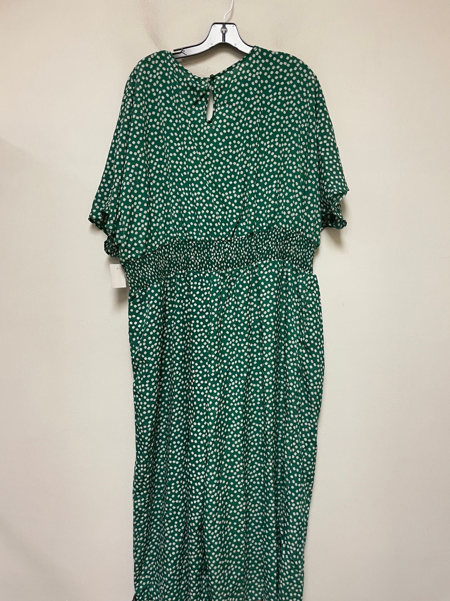 Green & White Dress Casual Maxi Clothes Mentor, Size 5