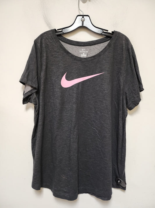 Athletic Top Short Sleeve By Nike In Grey, Size: Xl