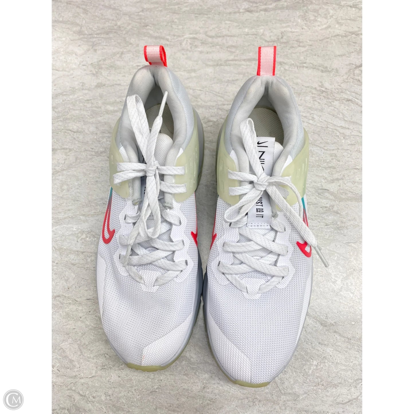 Shoes Sneakers By Nike In White, Size: 7