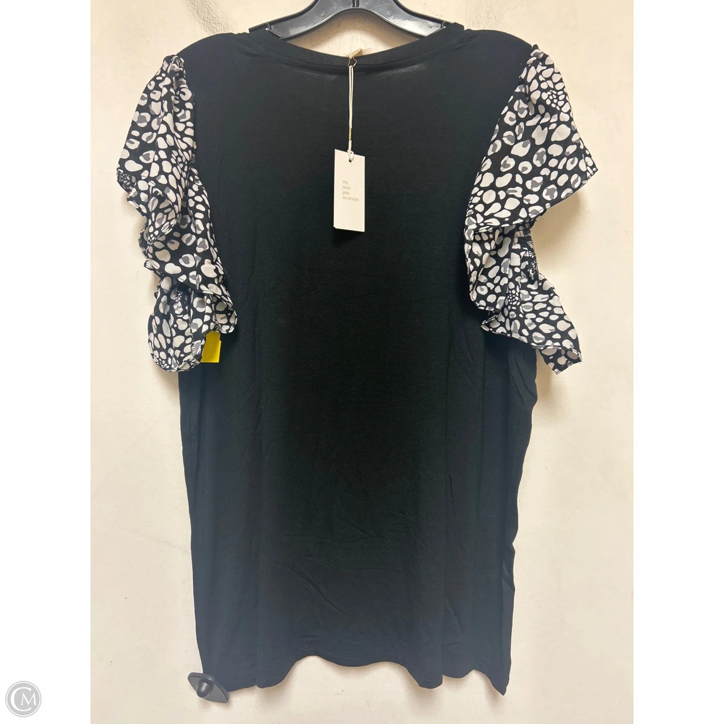 Top Short Sleeve By Violet And Claire In Black & White, Size: M