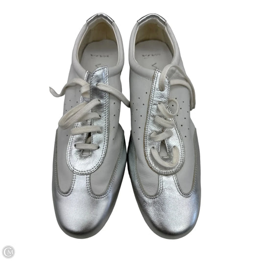 Shoes Athletic By Clothes Mentor In White, Size: 9.5