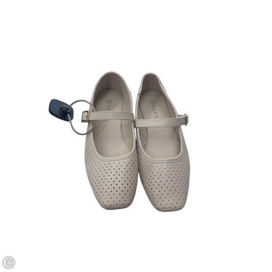 Shoes Flats By Serra In Cream, Size: 7