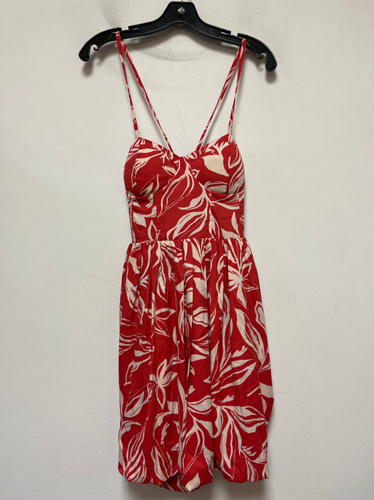 Red & White Dress Casual Short Clothes Mentor, Size M