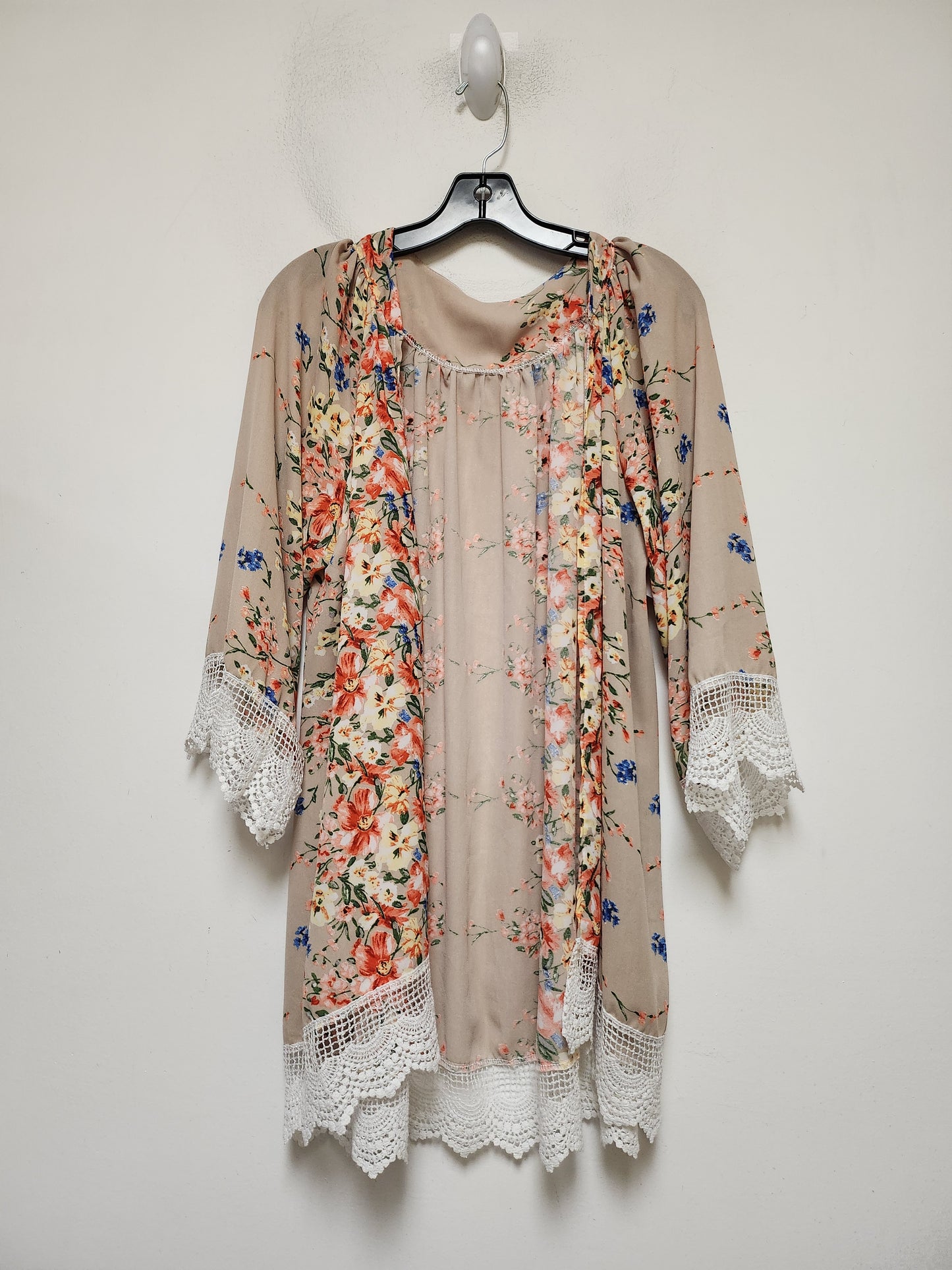 Floral Print Kimono Clothes Mentor, Size Osfm