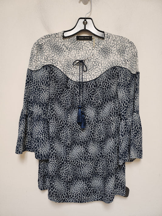 Top Long Sleeve By Ivanka Trump In Blue & White, Size: Xs