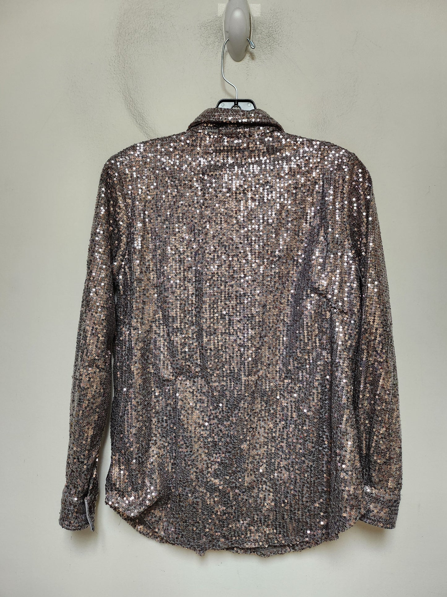 Top Long Sleeve By Ny Collection In Silver, Size: S