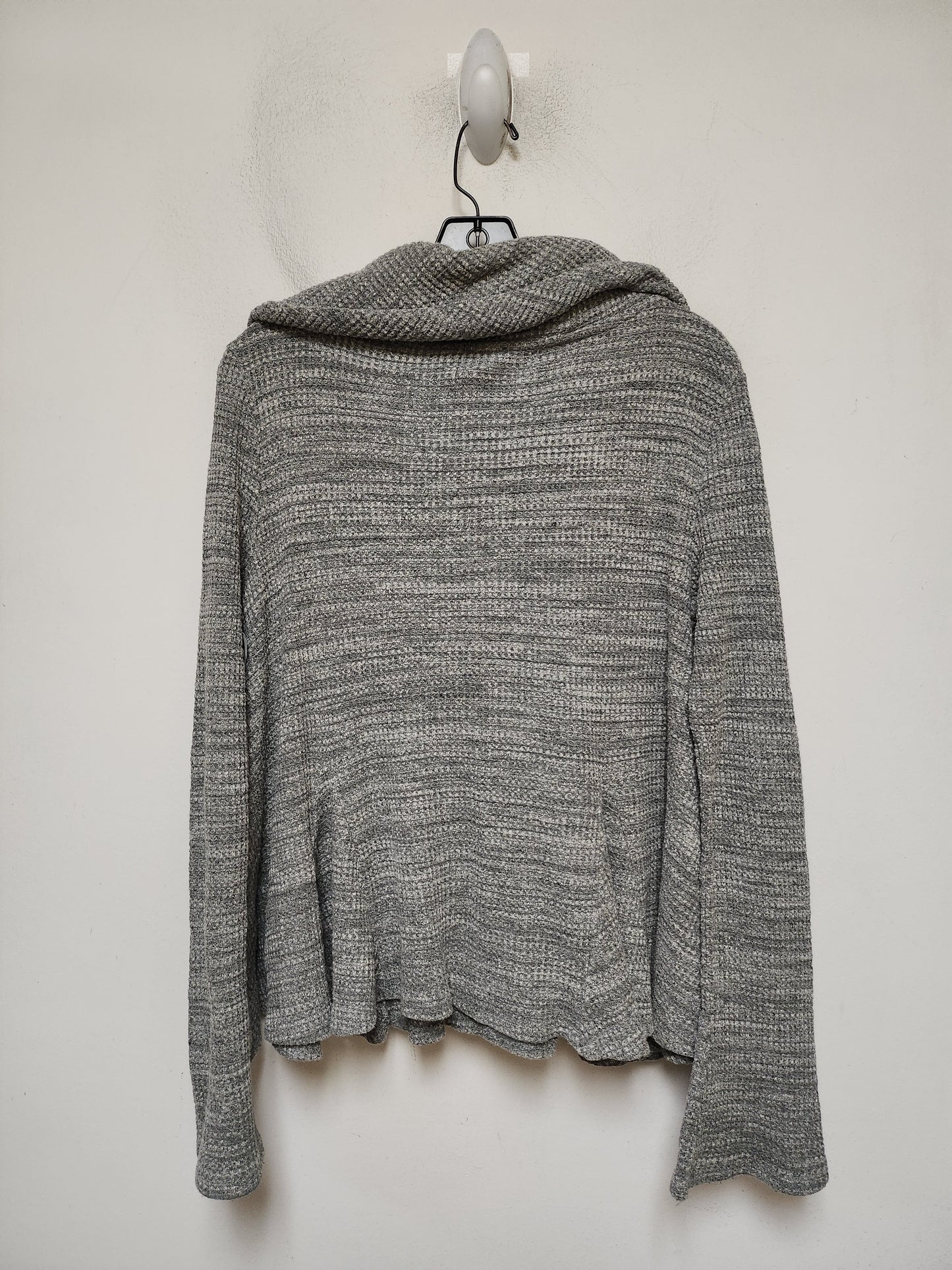 Sweater By Postmark In Grey, Size: S