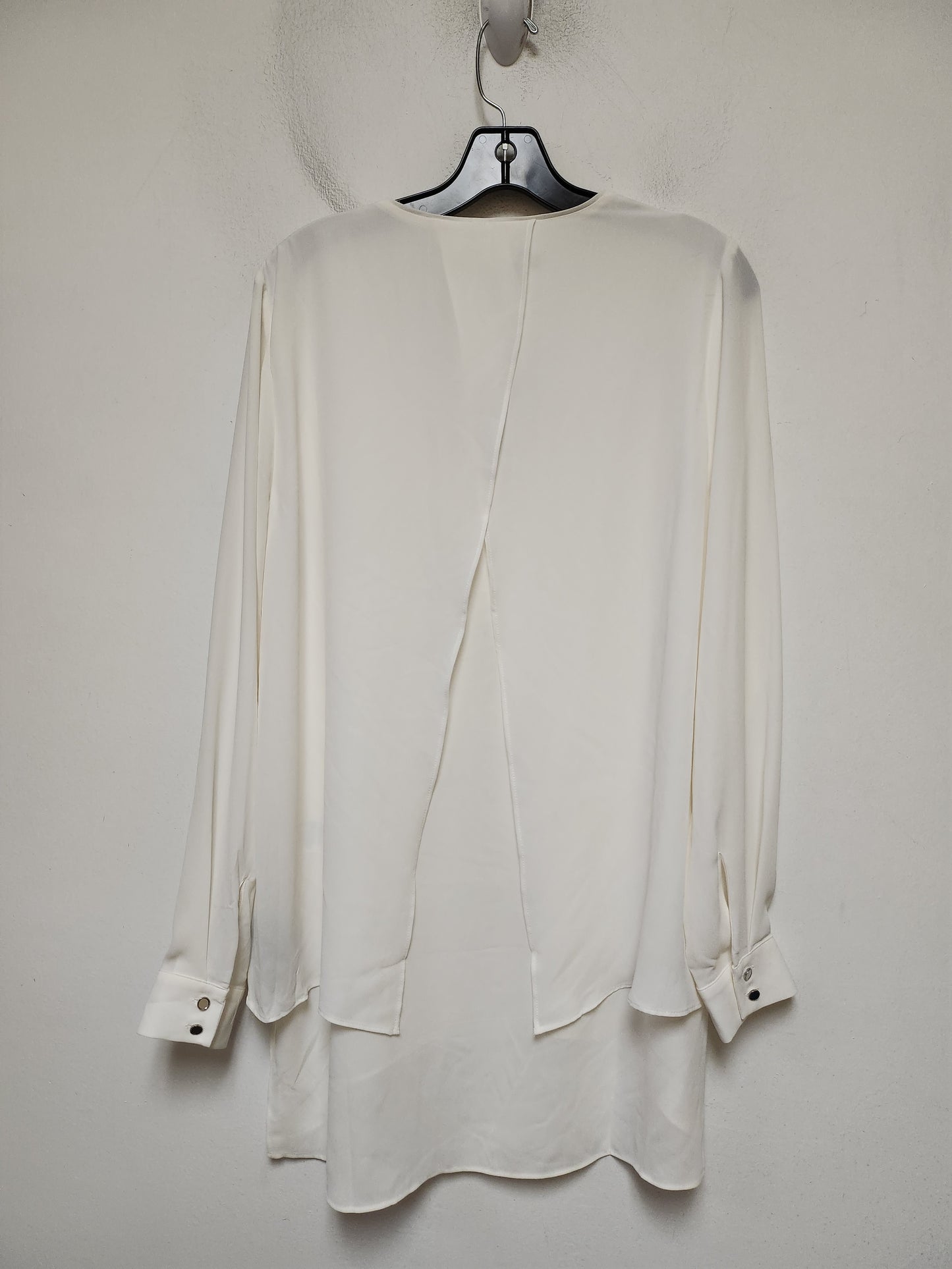 Top Long Sleeve By White House Black Market In Cream, Size: M