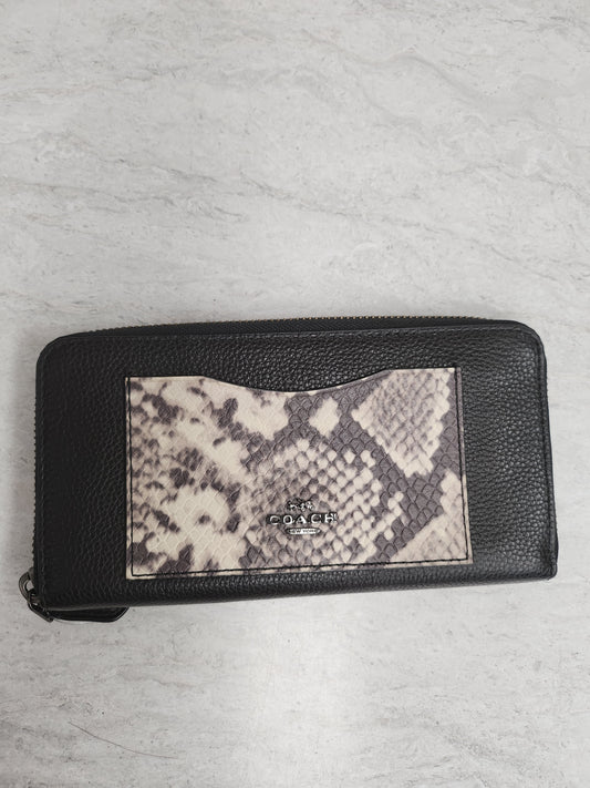 Wallet Designer By Coach, Size: Large