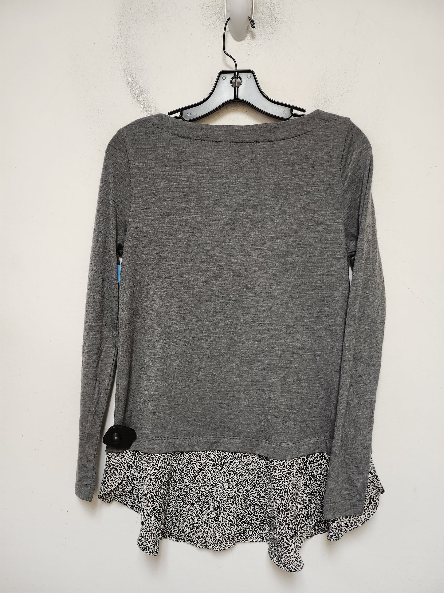 Top Long Sleeve By Loft In Grey, Size: Xsp