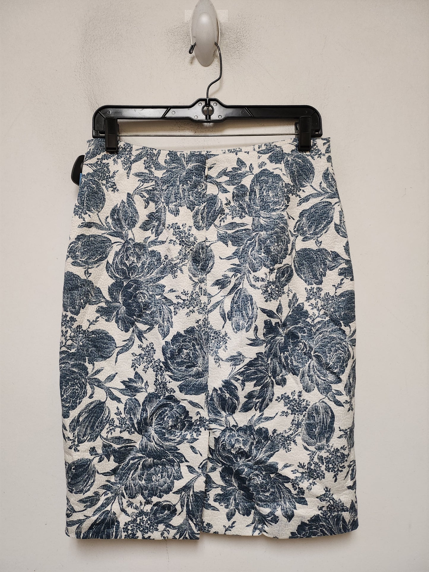 Skirt Mini & Short By Ann Taylor In Floral Print, Size: 4