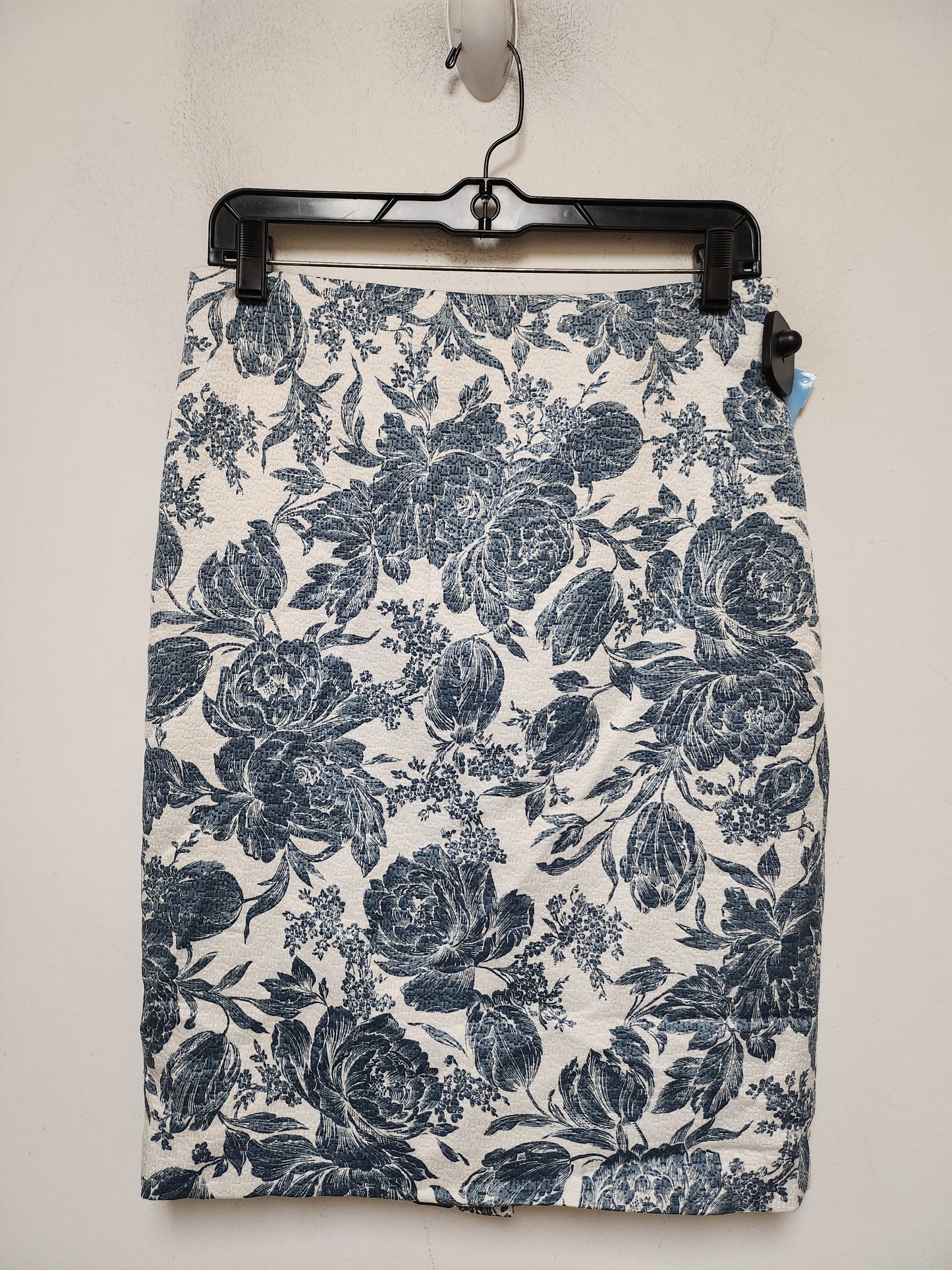 Skirt Mini & Short By Ann Taylor In Floral Print, Size: 4