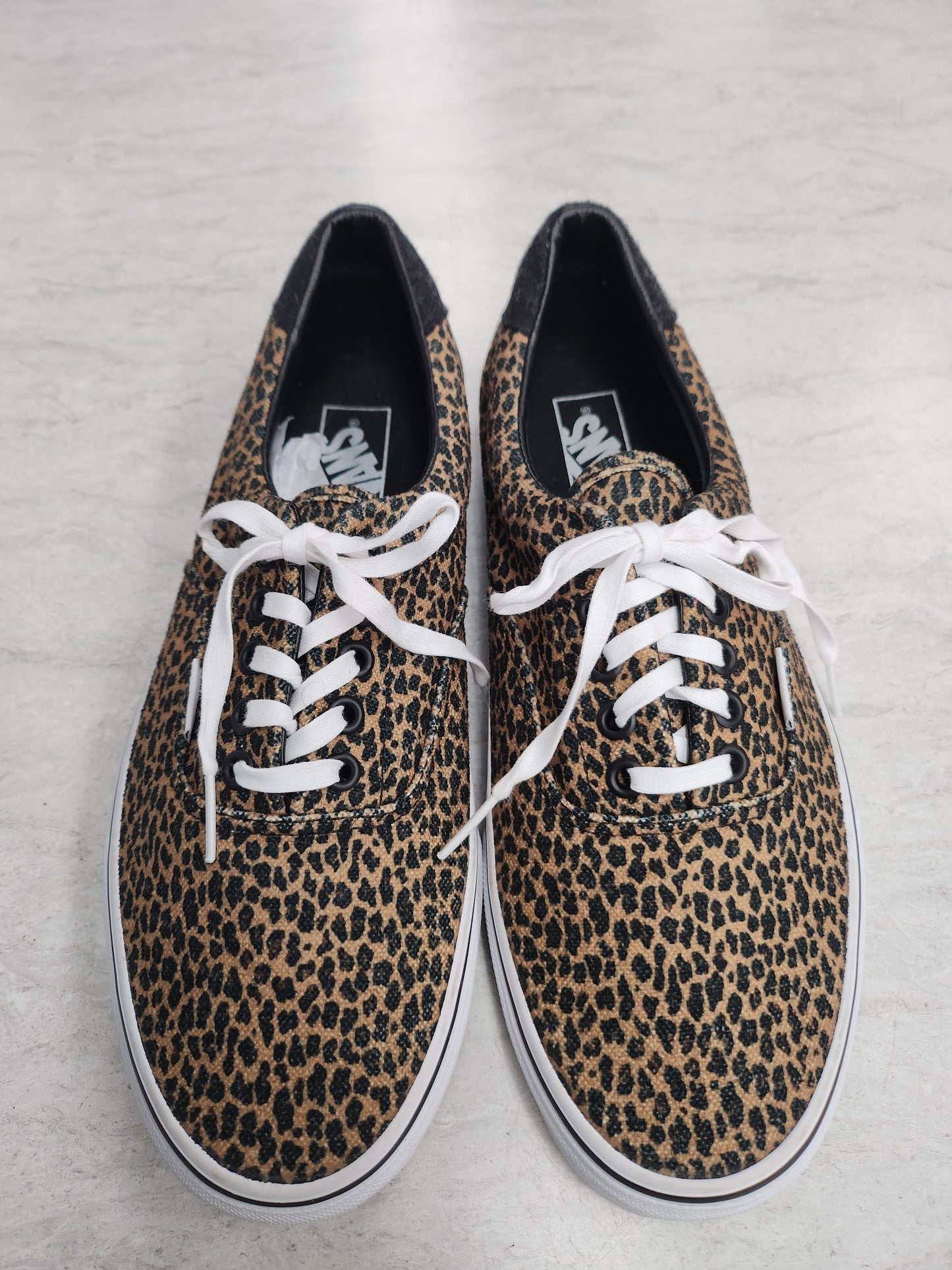 Shoes Sneakers By Vans In Animal Print, Size: 11.5