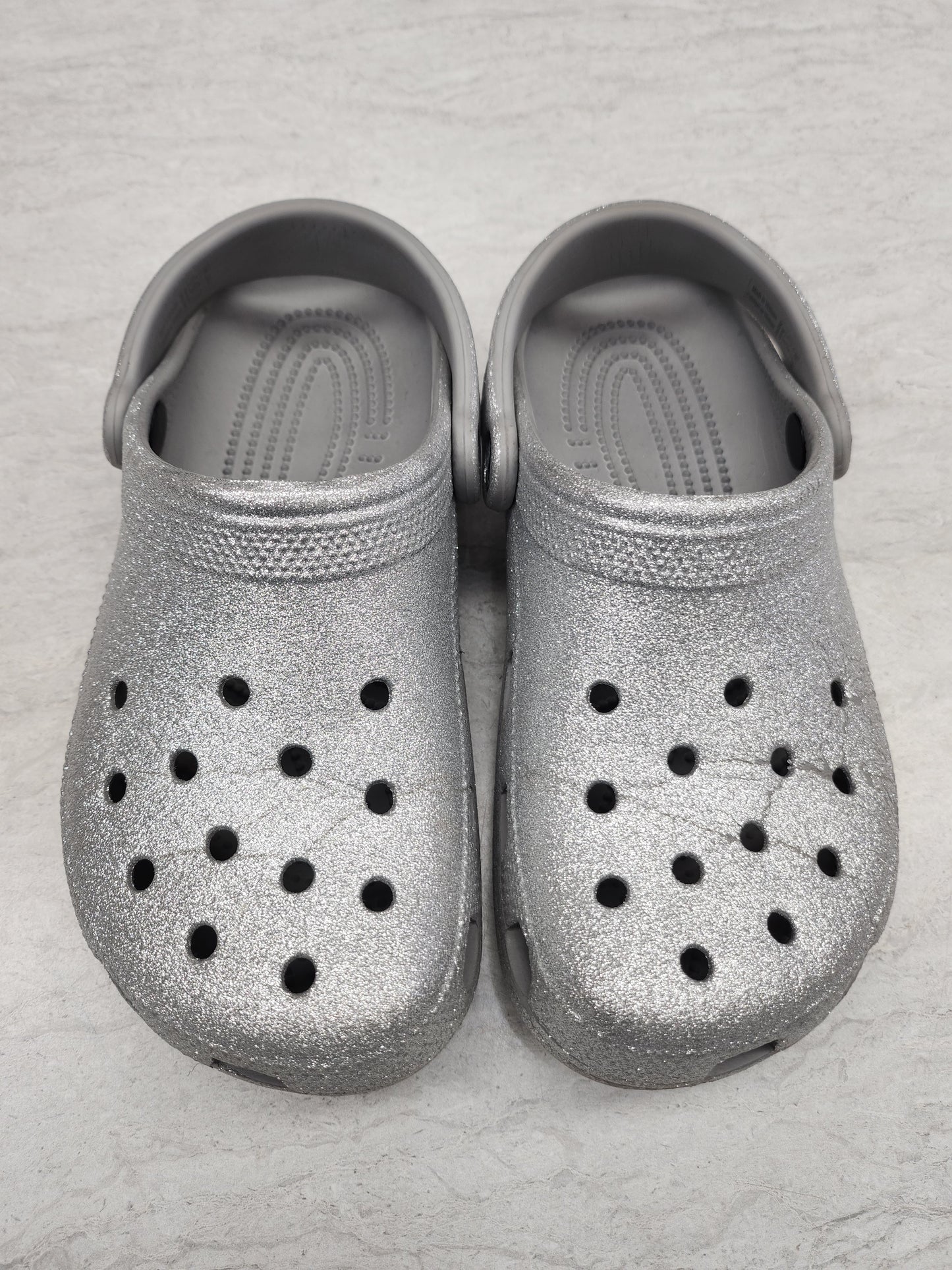 Shoes Flats By Crocs In Silver, Size: 6