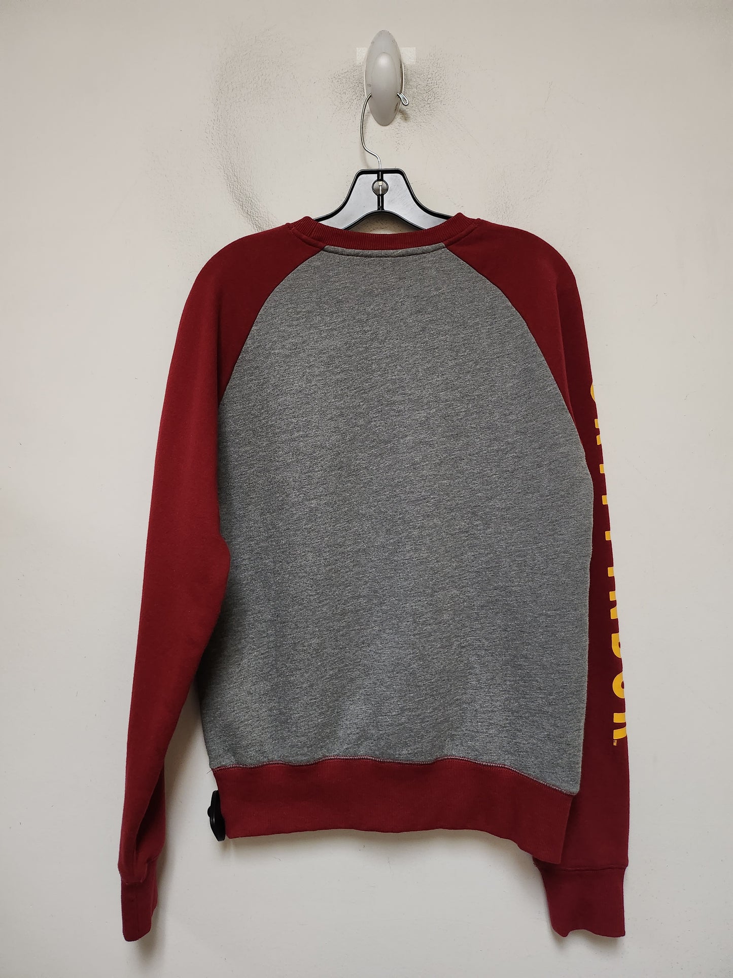 Sweatshirt Crewneck By Clothes Mentor In Grey & Red, Size: S