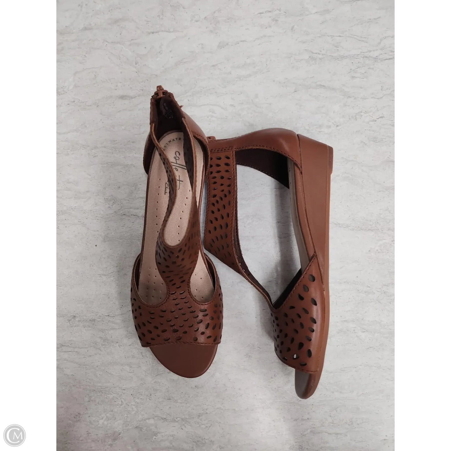 Sandals Flats By Clarks In Brown, Size: 6.5